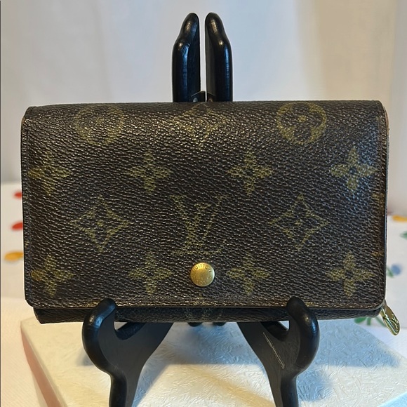 Louis Vuitton Brown MonoTresor Bi-Fold Zip Wallet RA0938 EUC - Picture 1 of 16